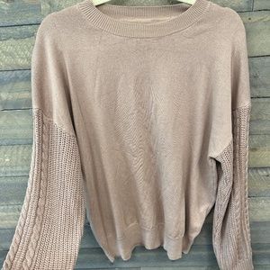 Cable-Knit Ribbed Trim Tunic Sweater with round neck